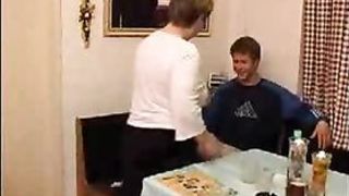 Жирная училка трахается со студентом у себя дома в разных позах